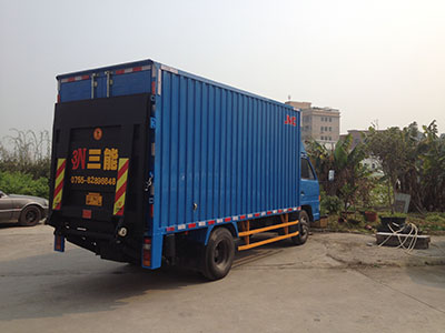 貨車尾板操作標準，確保安全與高效運輸?shù)年P(guān)鍵步驟
